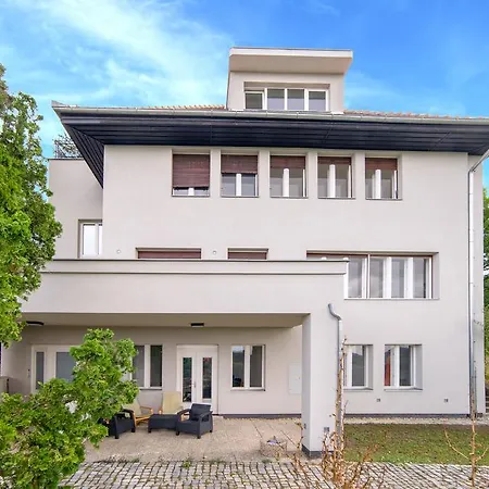 Apartamento Nosislav Apartments