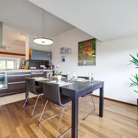 Apartament Nosislav Apartments *