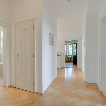 Nosislav Apartments *