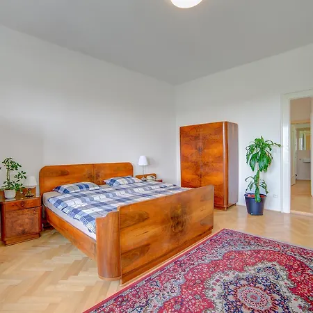 Nosislav Apartments Appartement *